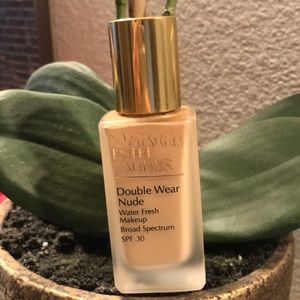 Estée Lauder Double Wear Nude: Tawny 3W1